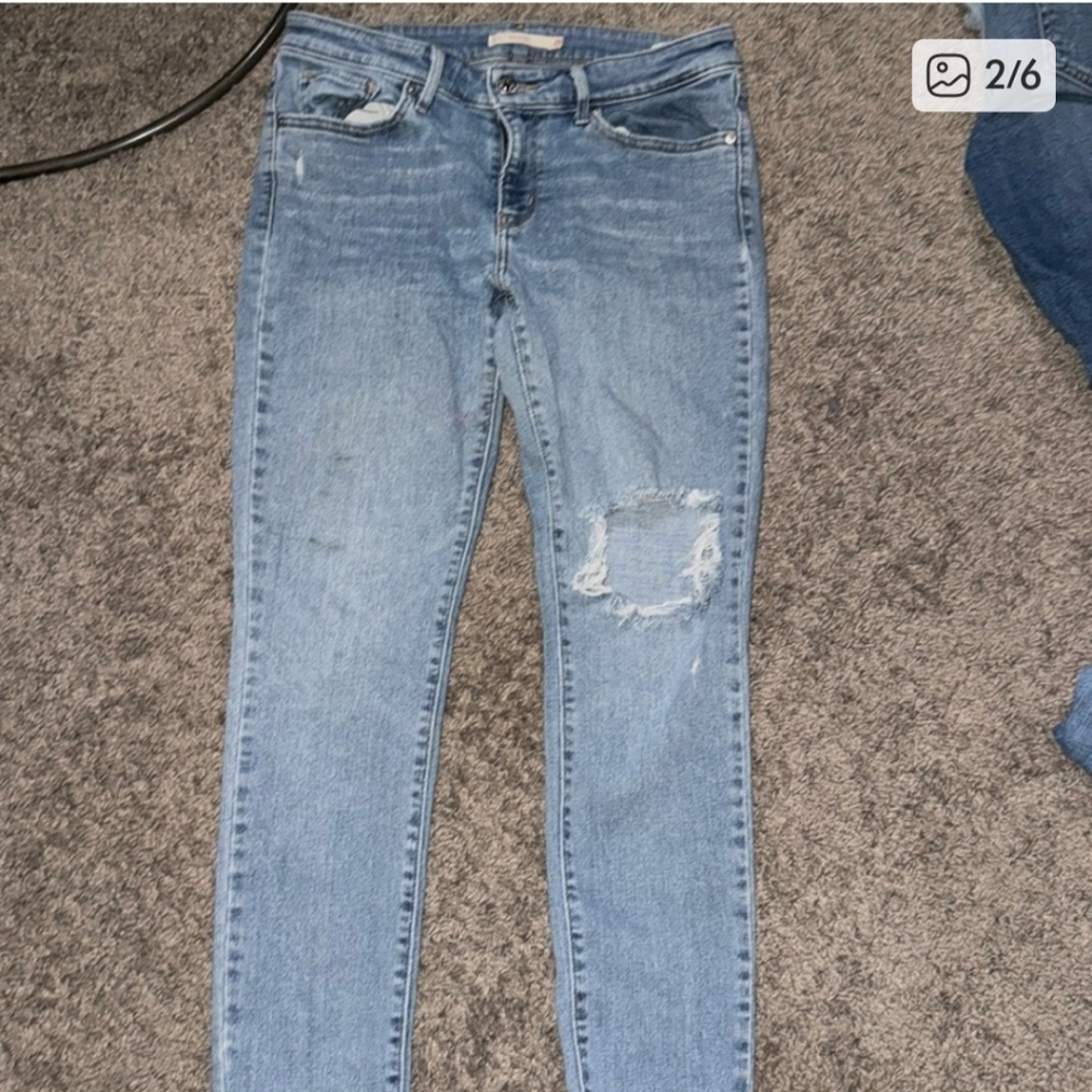 Levis|| 711 Womens' Skinny Jeans EUC - Picture 2 of 6